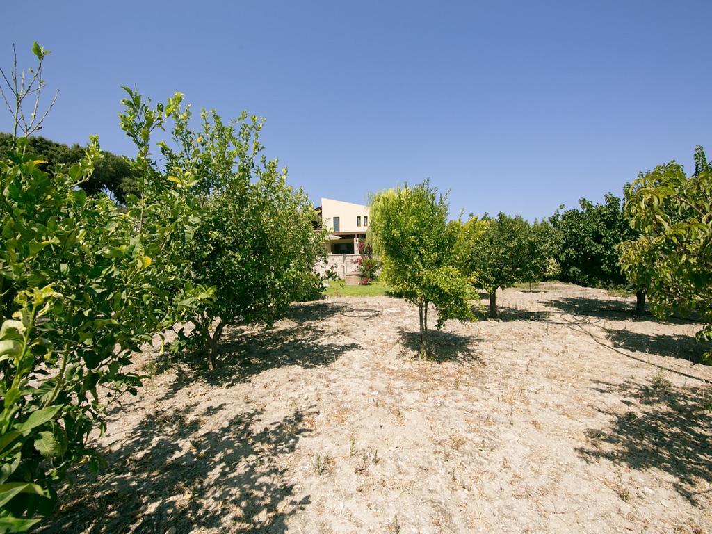 Villa Russelia Kalavárda Exterior foto